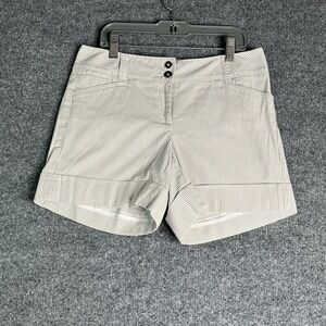 White House Black Market Shorts Size 00 Striped Cuffed Beige Ivory